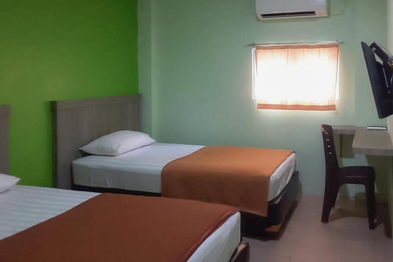 Guest House Anak Raja Pangkalan Bun Syariah Mitra Reddoorz Zewnętrze zdjęcie