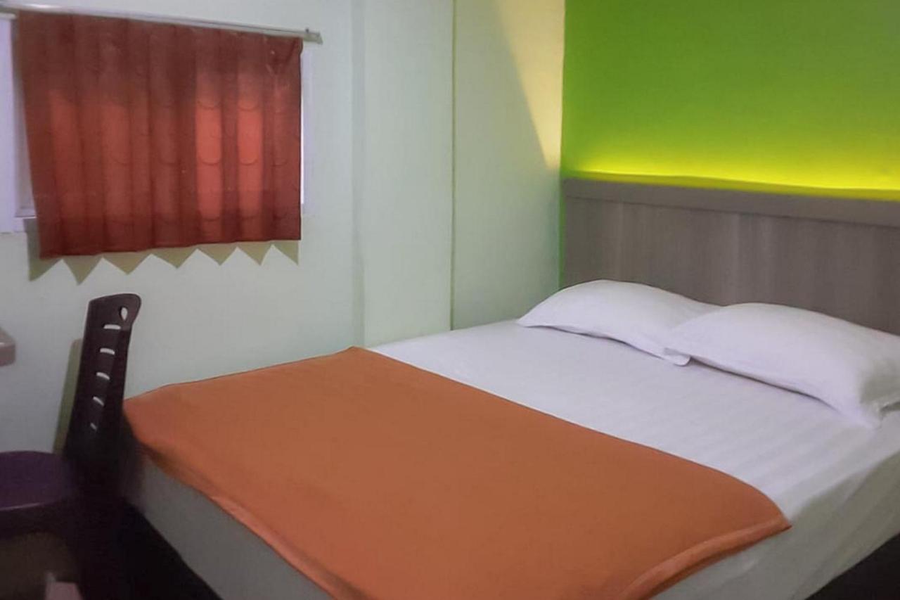 Guest House Anak Raja Pangkalan Bun Syariah Mitra Reddoorz Zewnętrze zdjęcie